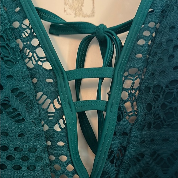 Green Crochet One Piece Swimsuit - Picture 3 of 6